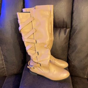 Women’s boots